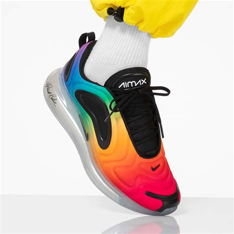nike air 720 regenbogen